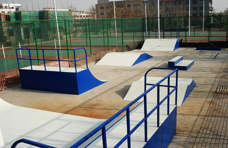 山東省新泰市體育中心極限運(yùn)動(dòng)場