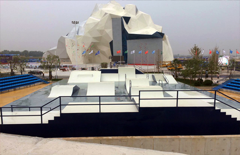 中國登山訓(xùn)練基地極限運(yùn)動場（河北保定）