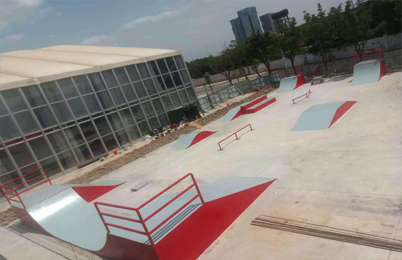 陜西省西安市陸港運(yùn)動公園極限運(yùn)動場