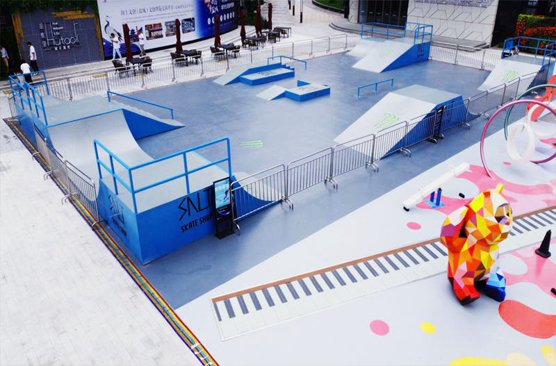 江蘇省鹽城市新龍廣場(chǎng)極限運(yùn)動(dòng)場(chǎng)