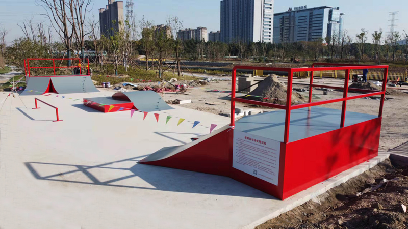 江蘇省無錫市江陰東橫河公園極限運動場