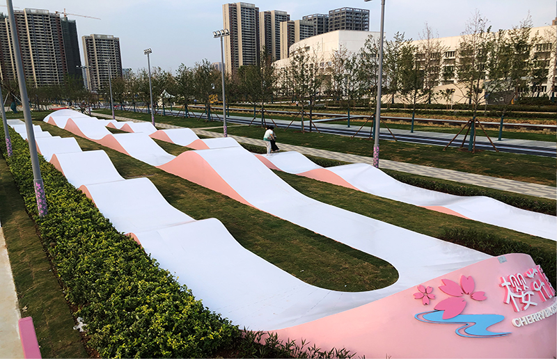 湖北省武漢市櫻花溪公園極限運(yùn)動(dòng)場(chǎng)(小輪車泵道區(qū))