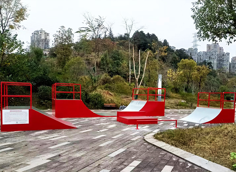 四川省南充市雙女石公園極限運動場